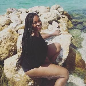 Meet your Posher, Aprell